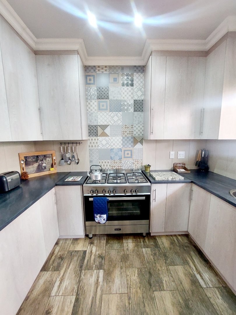 3 Bedroom Property for Sale in Flamwood North West